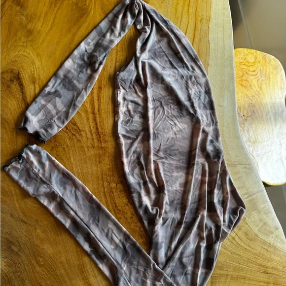 Camouflage Long Sleeve Shrug - Picture 5 of 5